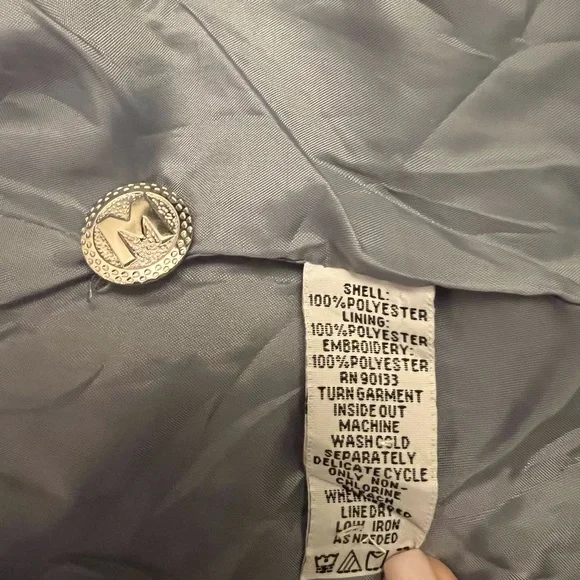 Bob Mackie Wearable Art Fleece Jacket – Gray Embroidered Floral – Plus Size 2X - Picture 5 of 7